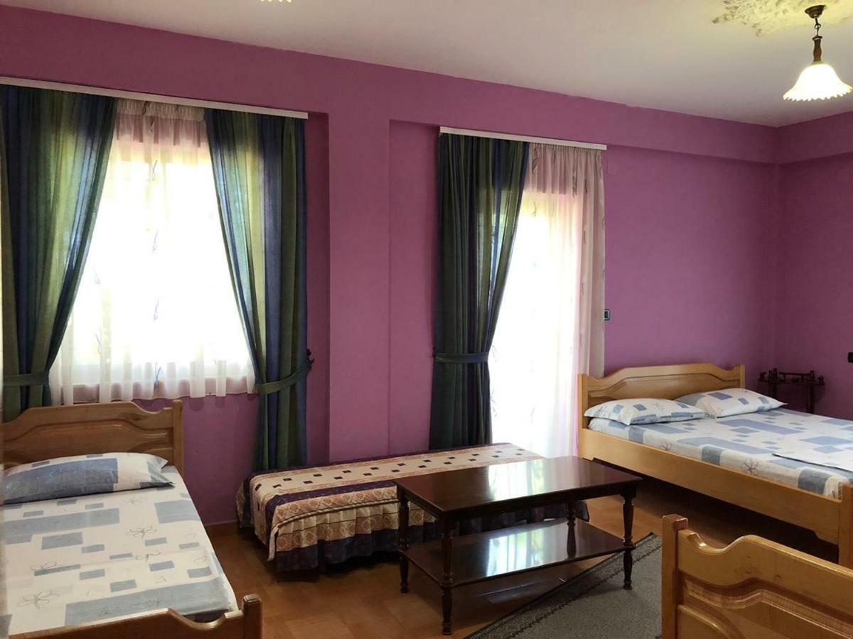 Vila Deni Tushemisht Kültér fotó